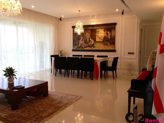 Luxury and Western style, Three Bedrooms apartment at The Estella